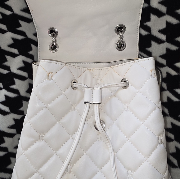 Guess Mini Backpack - Picture 4 of 9